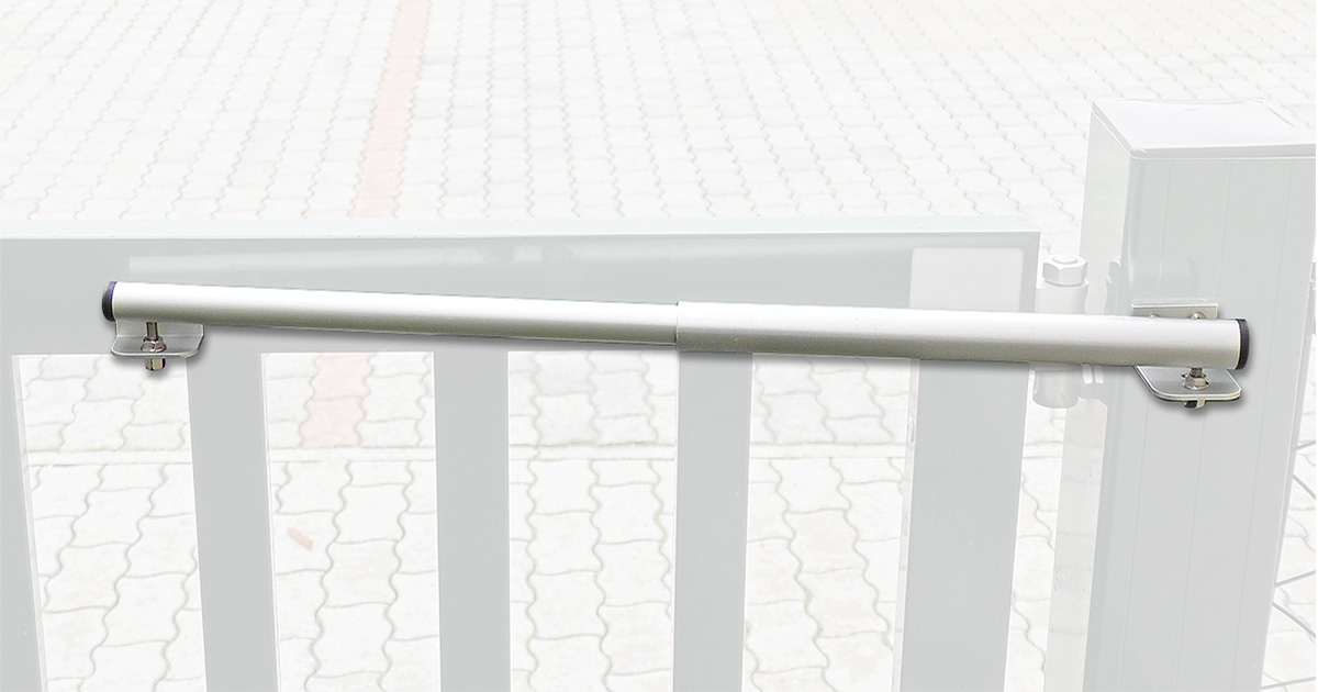 Gartentorschließer montiert an einem Gartentor